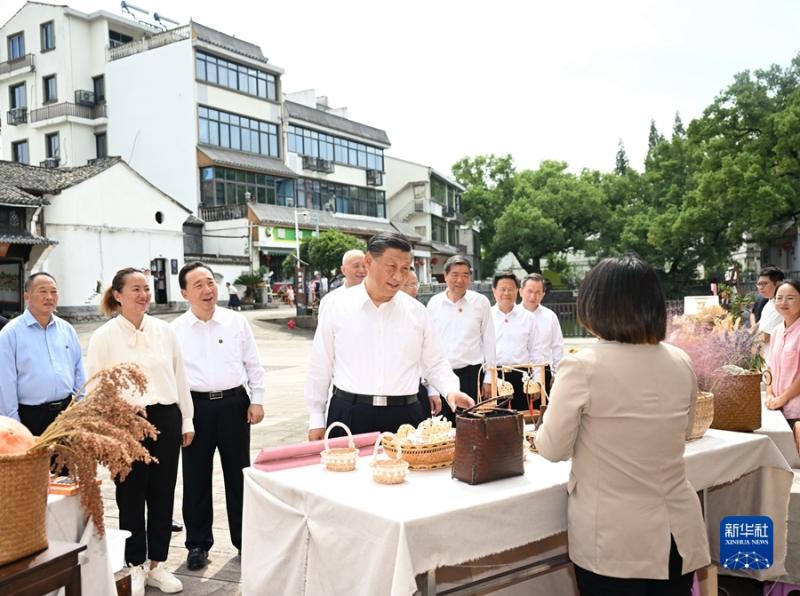 习近平在浙江考察时强调 始终干在实处走在前列勇立潮头 奋力谱写中国式现代化浙江新篇章 返京途中在山东枣庄考察(图1)