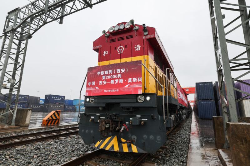 “开拓造福各国、惠及世界的‘幸福路’”——习近平总书记谋划推动共建“一带一路”纪实(图6)