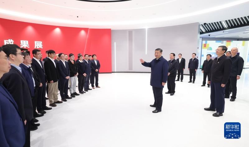 习近平在上海考察时强调 聚焦建设“五个中心”重要使命 加快建成社会主义现代化国际大都市 返京途中在江苏盐城考察(图7)