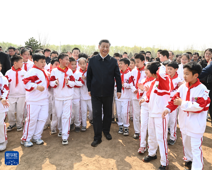 习近平在参加首都义务植树活动时强调 全民植树增绿 共建美丽中国(图6)