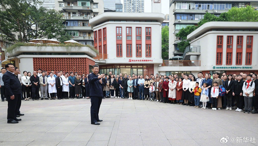 习近平在重庆考察调研(图10)