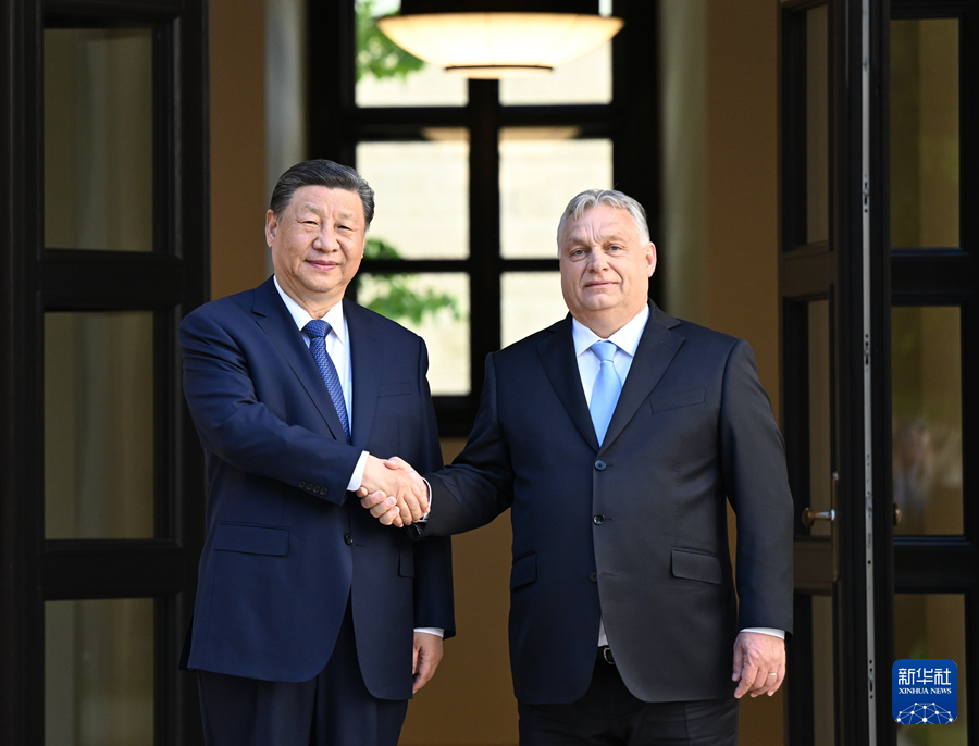 习近平同匈牙利总理欧尔班举行会谈(图1)