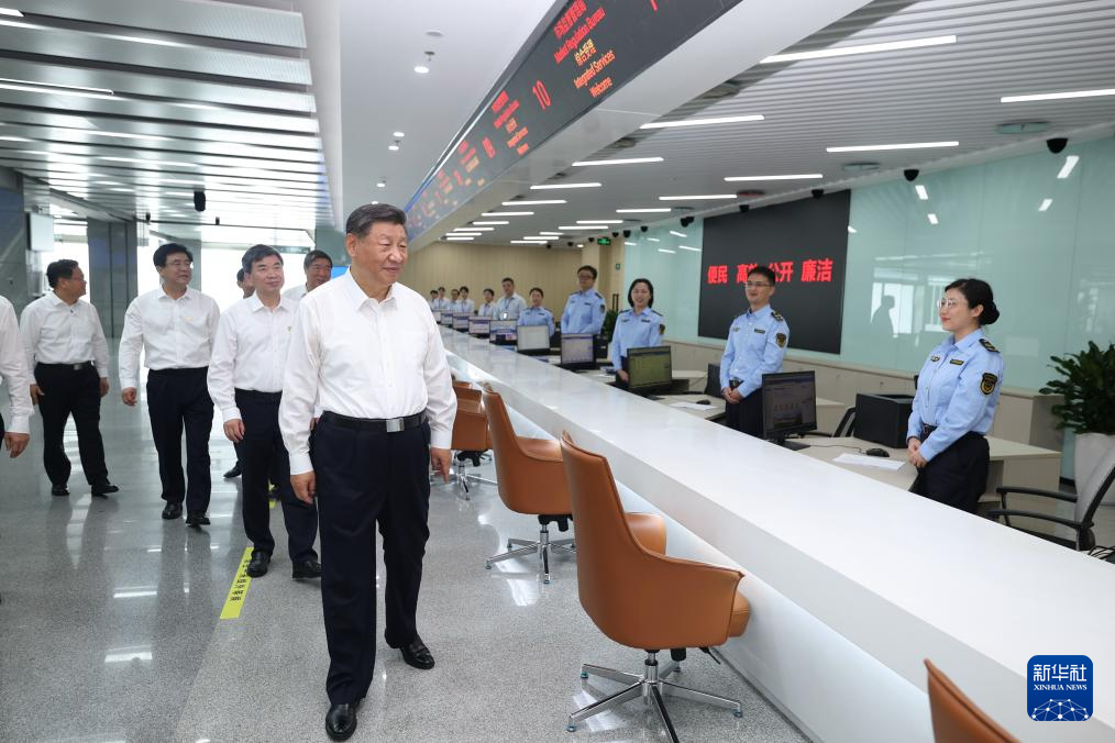 习近平在福建考察时强调 扭住目标不放松 一张蓝图绘到底 在中国式现代化建设中奋勇争先(图16)