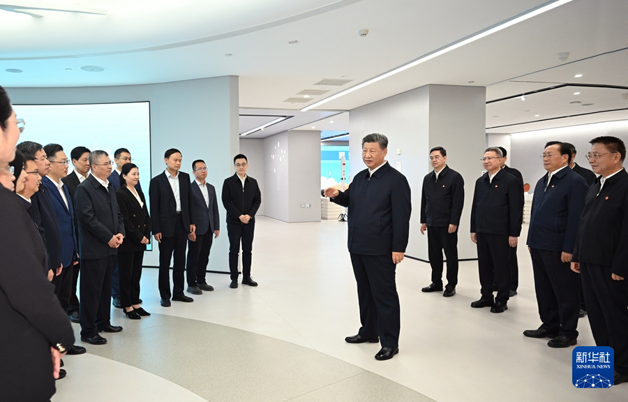 习近平在湖北考察时强调 鼓足干劲奋发进取 久久为功善作善成 奋力谱写中国式现代化湖北篇章(图11)