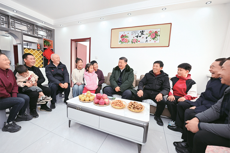 《求是》杂志发表习近平总书记重要文章《注重家庭，注重家教，注重家风》(图1)