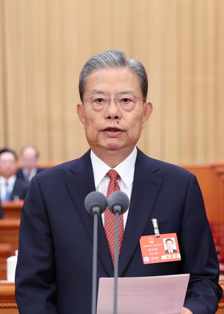 十四届全国人大三次会议在京开幕 习近平等在主席台就座(图3)