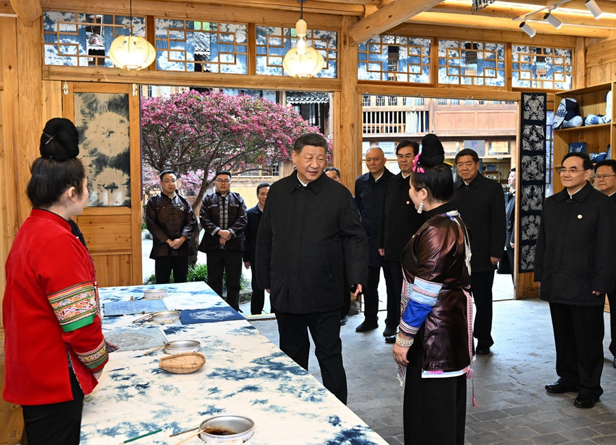 习近平在贵州考察时强调 坚持以高质量发展统揽全局 在中国式现代化进程中展现贵州新风采(图4)