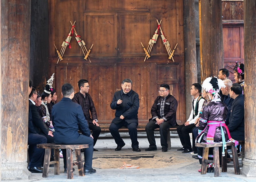 习近平在贵州考察时强调 坚持以高质量发展统揽全局 在中国式现代化进程中展现贵州新风采(图5)