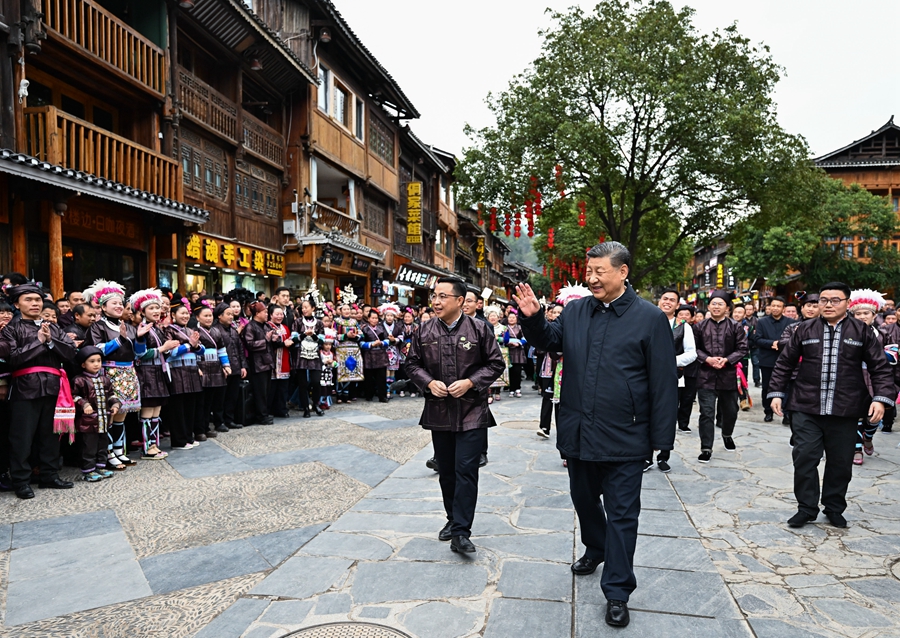 习近平在贵州考察时强调 坚持以高质量发展统揽全局 在中国式现代化进程中展现贵州新风采(图10)