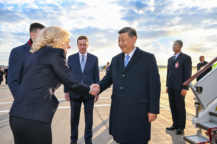 习近平抵达莫斯科对俄罗斯进行国事访问并出席纪念苏联伟大卫国战争胜利80周年庆典(图2)