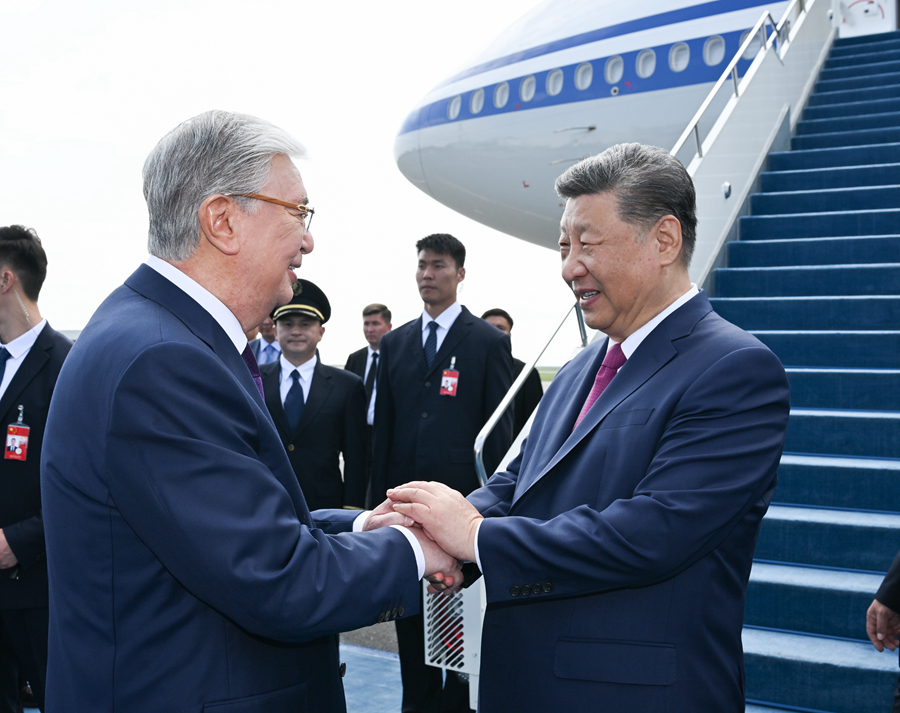 习近平圆满结束出席第二届中国—中亚峰会(图2)