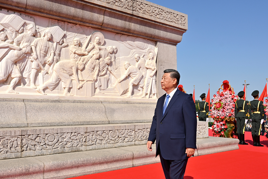 烈士纪念日向人民英雄敬献花篮仪式在京隆重举行 习近平等党和国家领导人出席(图7)