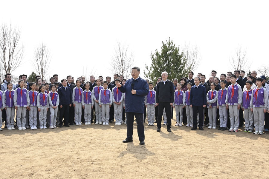 习近平在参加首都义务植树活动时强调 为山川大地增添锦绣 让中国式现代化底色更加亮丽(图4)