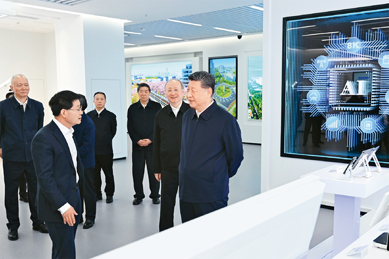 《求是》杂志发表习近平总书记重要文章《前瞻布局和发展未来产业》(图1)