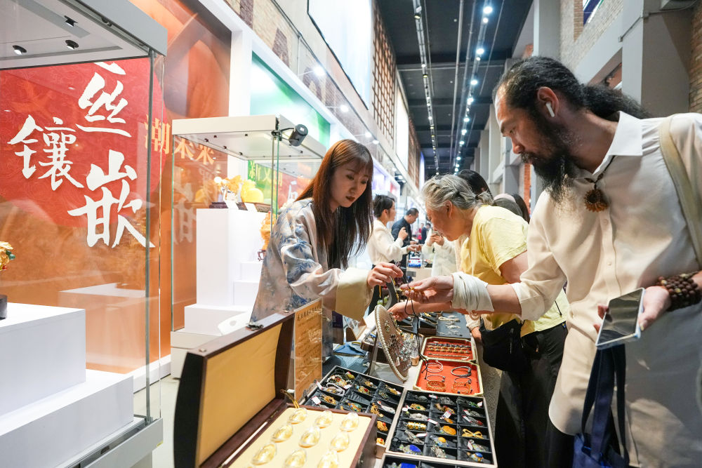 习近平文化思想引领文化传承发展开创新局面(图4)