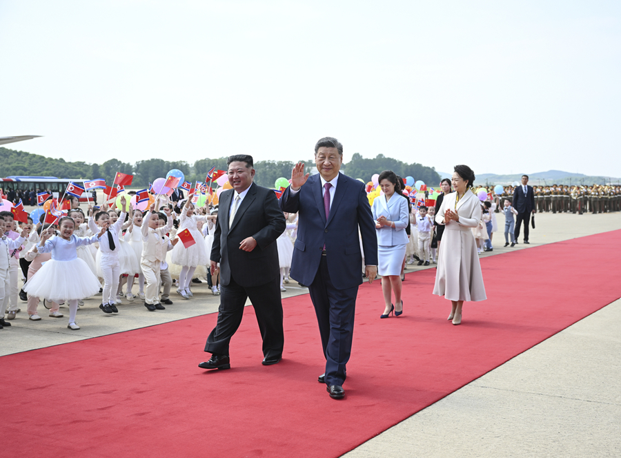 习近平出席金正恩举行的欢送仪式(图4)
