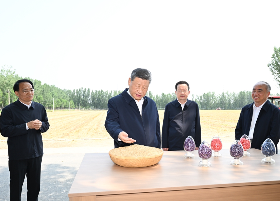 习近平在山东德州考察(图1)