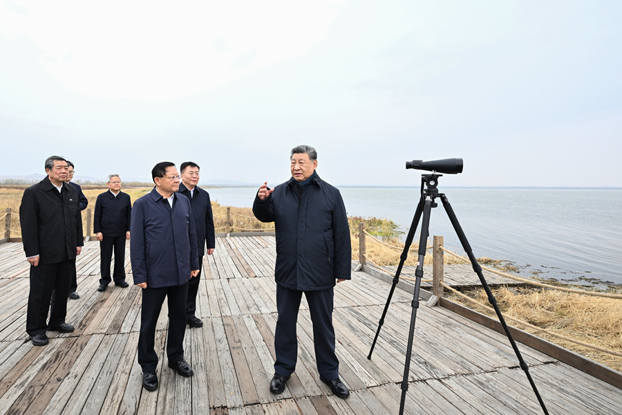 习近平在内蒙古乌兰察布考察时强调 统筹高质量发展和高水平保护 坚定不移走生态优先绿色发展之路(图1)