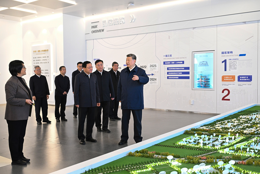 习近平在内蒙古乌兰察布考察时强调 统筹高质量发展和高水平保护 坚定不移走生态优先绿色发展之路(图7)