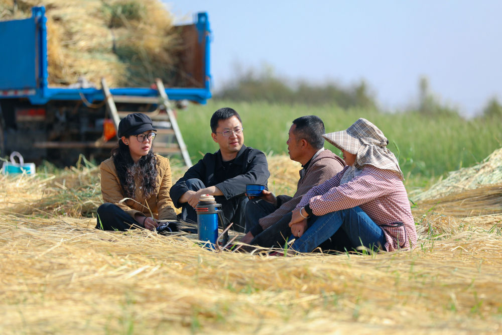坚守初心使命，始终保持党同人民群众的血肉联系——习近平党建思想引领新时代全面从严治党系列述评之二(图5)