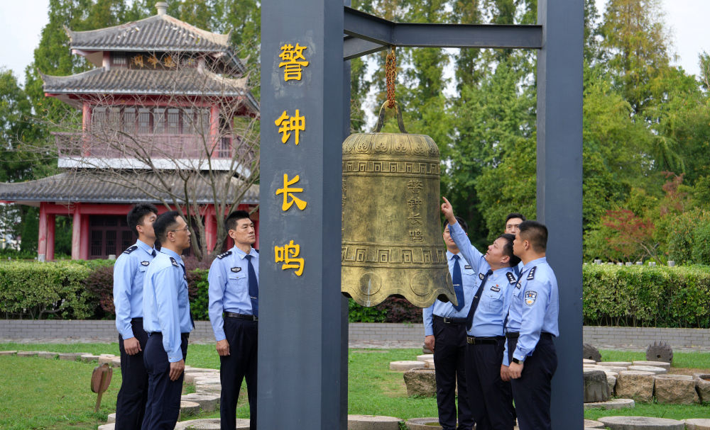 探寻“中国之治”的成功密码——新时代全面从严治党为世界政党建设带来深刻启迪(图5)