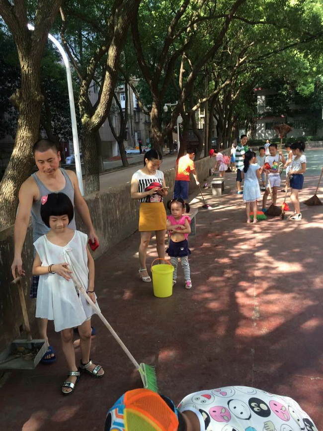德雅路社区小学生暑假社会实践活动(图1)