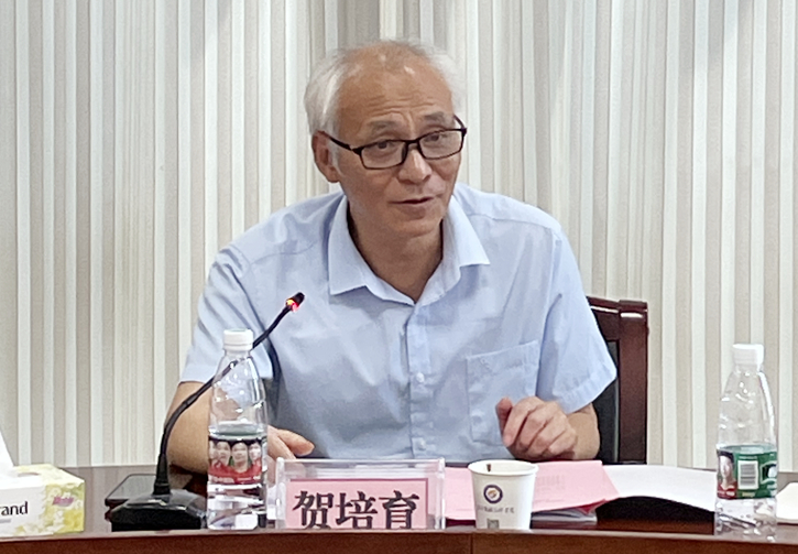 省社科院李晖研究员主持的《湖南省巩固拓展脱贫攻坚成果同乡村振兴有效衔接“十四五”规划》通过专家评审(图2)