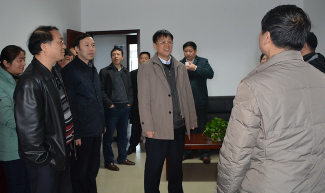 院领导新春走访慰问全院职工(图1)